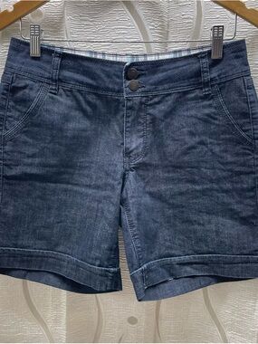 Santana Jeans Denim Shorts Womens Blue Excellent Dark Wash Cuffed Double Button